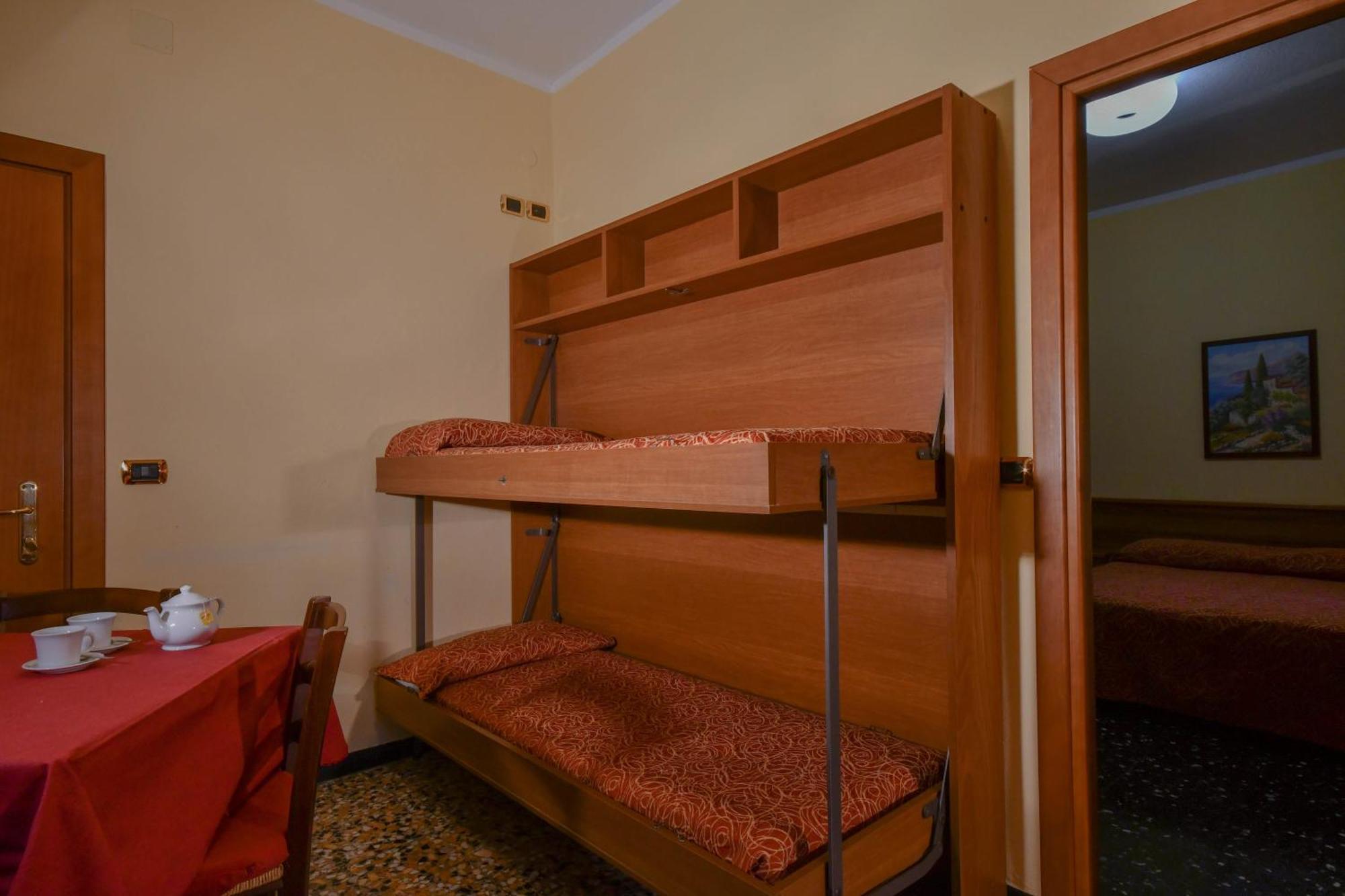 Hotel Residence Paradiso Moneglia Phòng bức ảnh