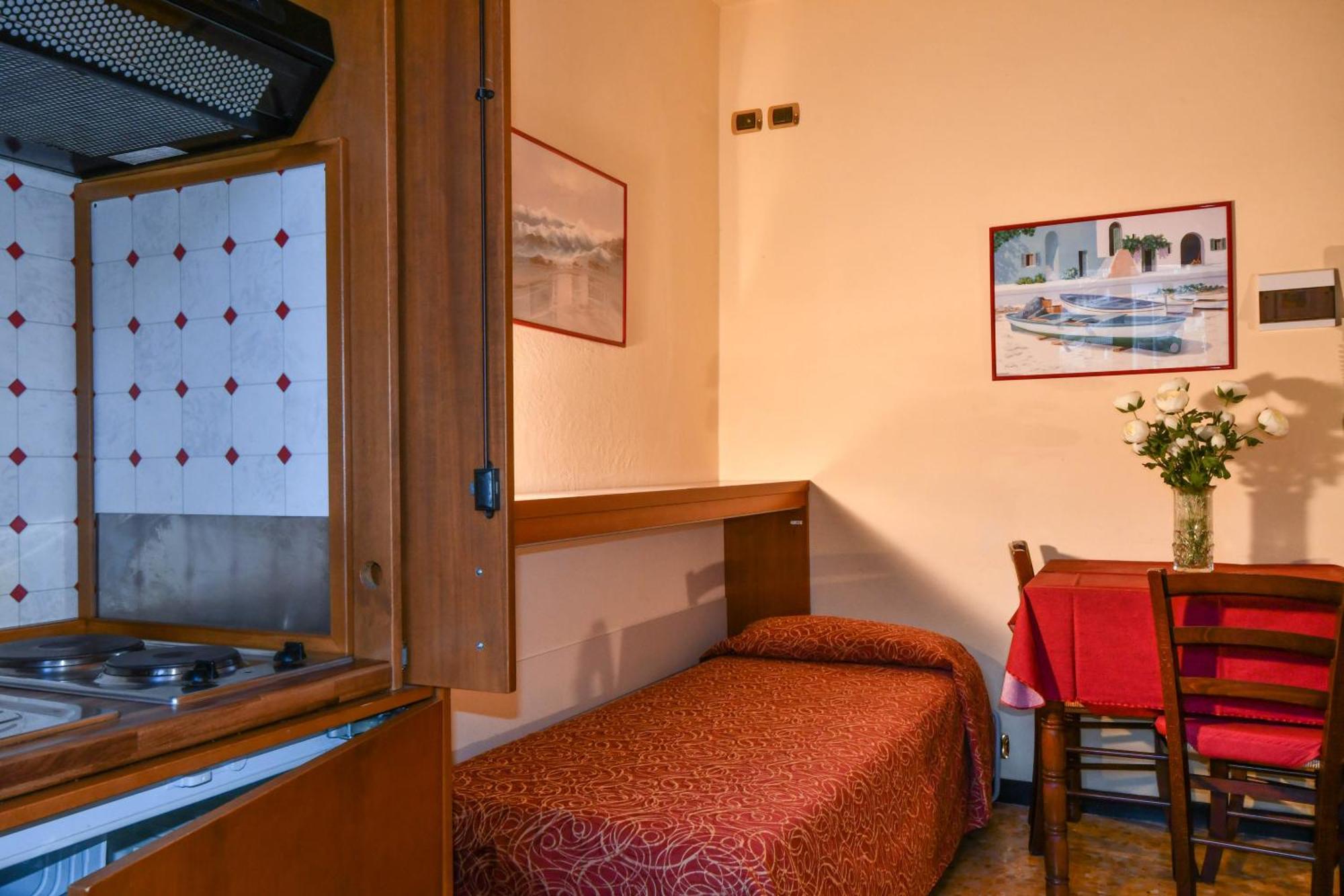 Hotel Residence Paradiso Moneglia Phòng bức ảnh